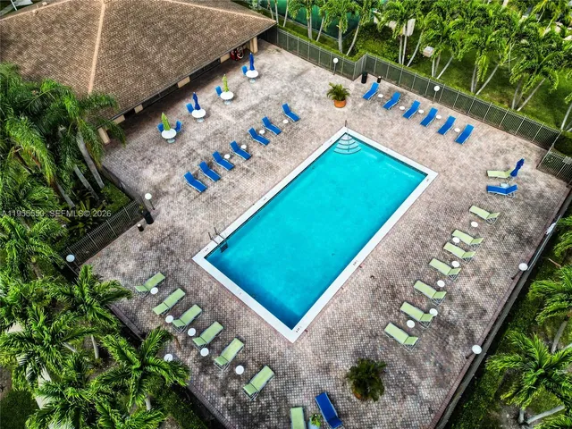 $1,950 | 10425 Southwest 112th Avenue, Unit 103, Miami, FL 33176