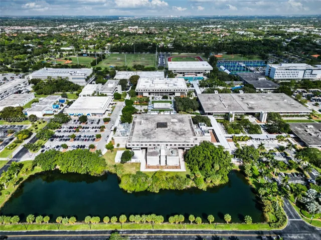 $1,950 | 10425 Southwest 112th Avenue, Unit 103, Miami, FL 33176