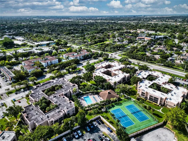 $1,950 | 10425 Southwest 112th Avenue, Unit 103, Miami, FL 33176