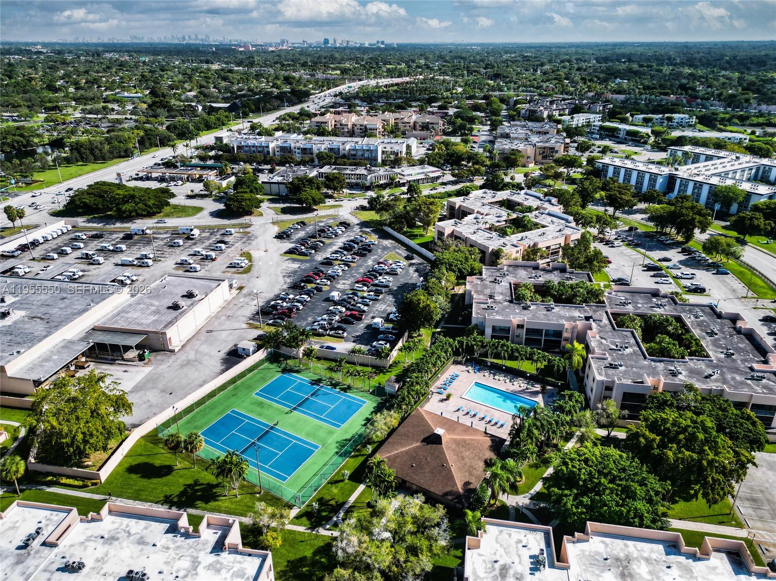 10425 Southwest 112th Avenue, Unit 103 Miami, FL 33176 - Photo 33 of 36