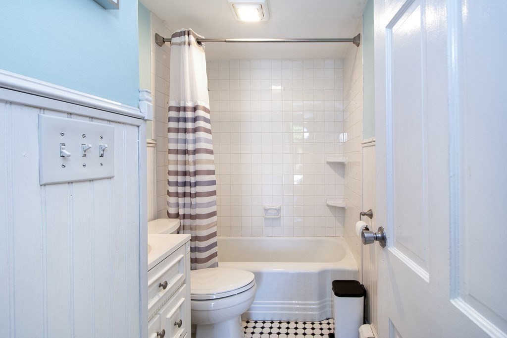 72 Dobson Road Braintree, MA 02184 - Photo 15 of 25