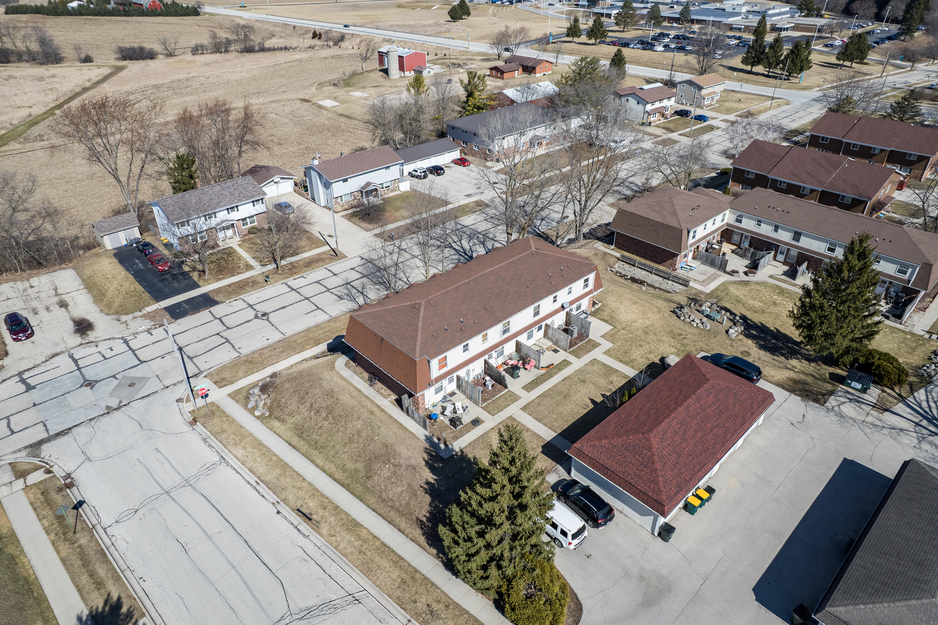 2017 Green Tree Road West Bend, WI 53090 - Photo 11 of 56 11