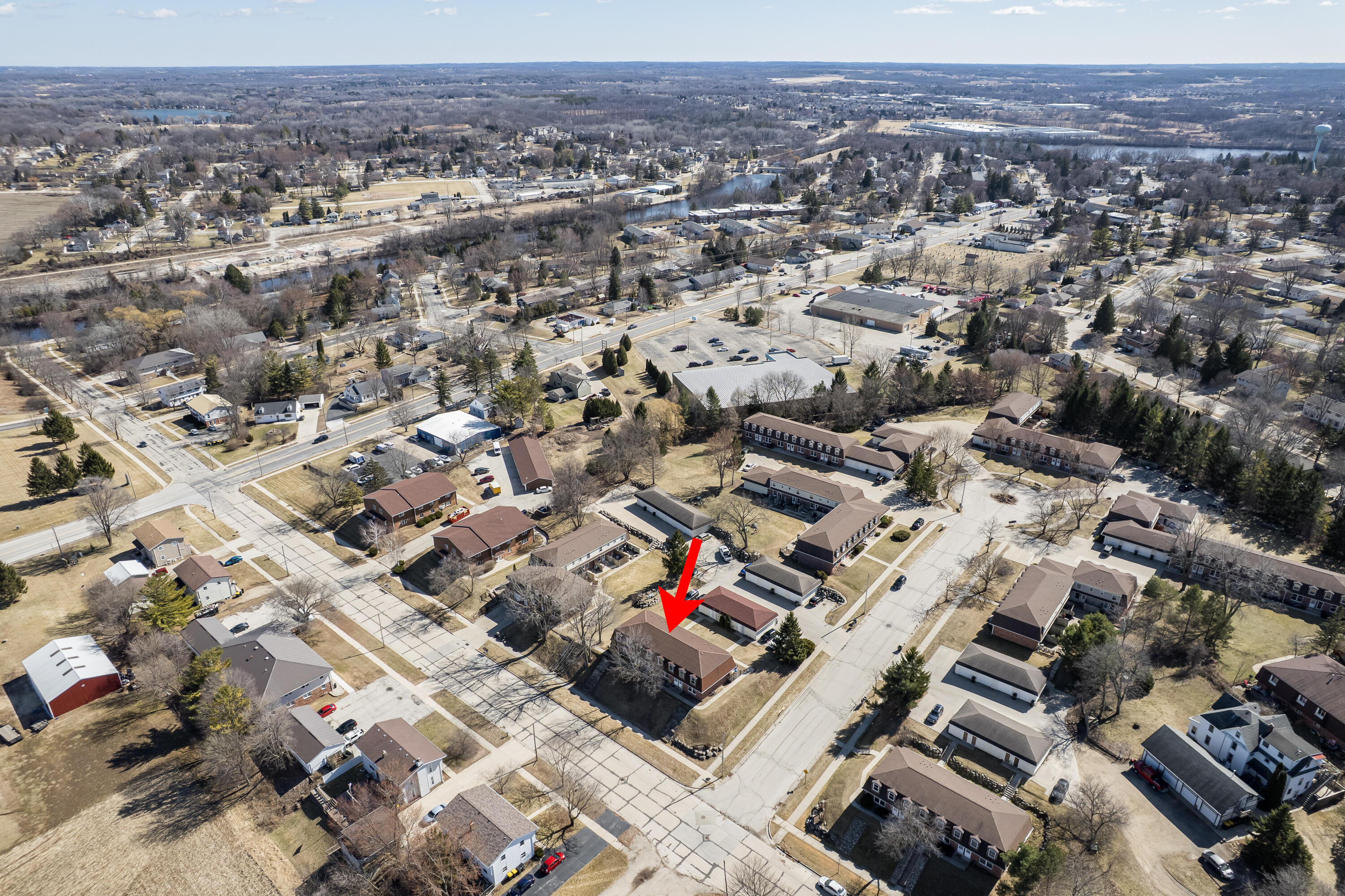 2017 Green Tree Road West Bend, WI 53090 - Photo 14 of 56 14