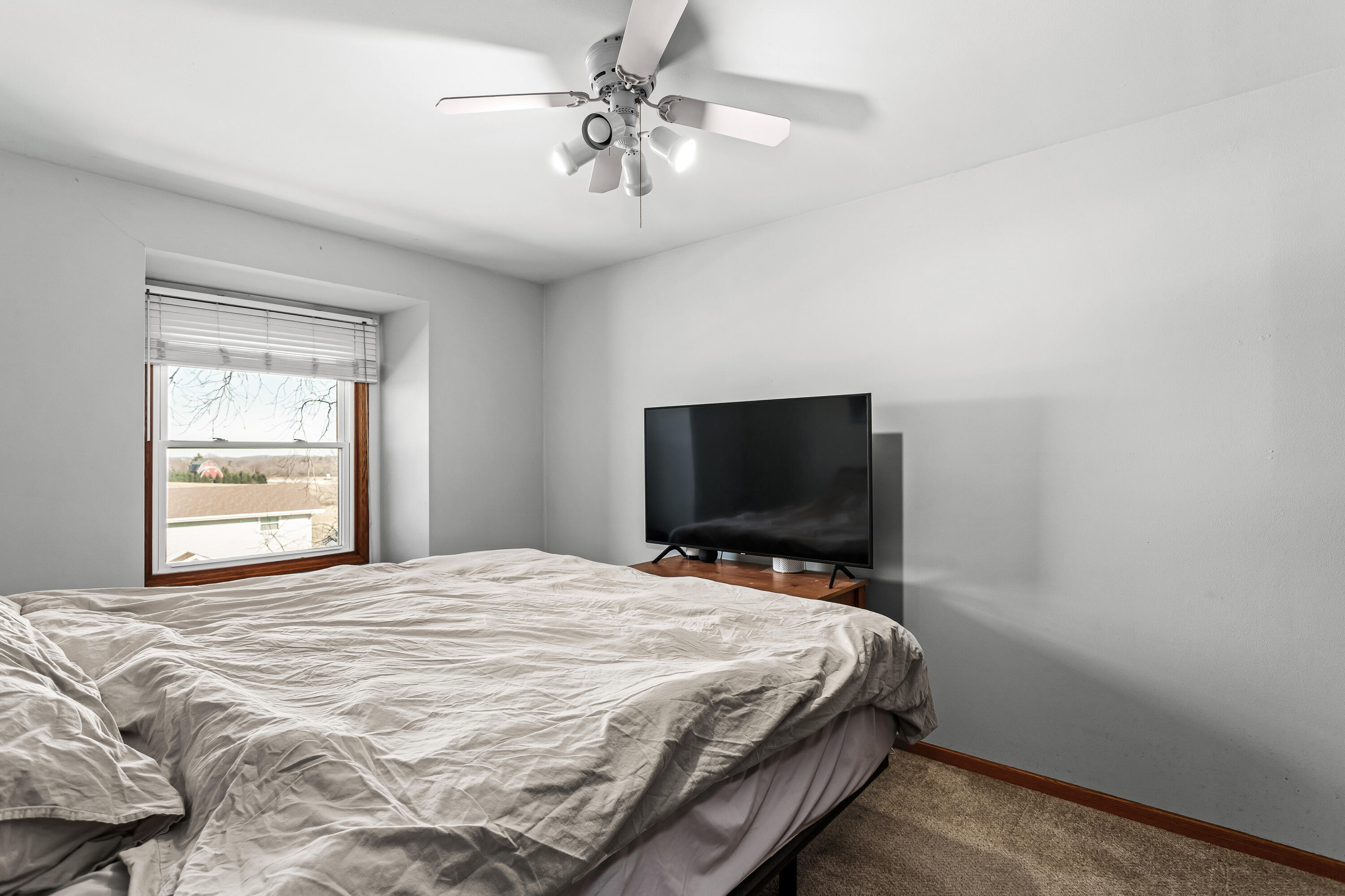 2017 Green Tree Road West Bend, WI 53090 - Photo 29 of 56 29