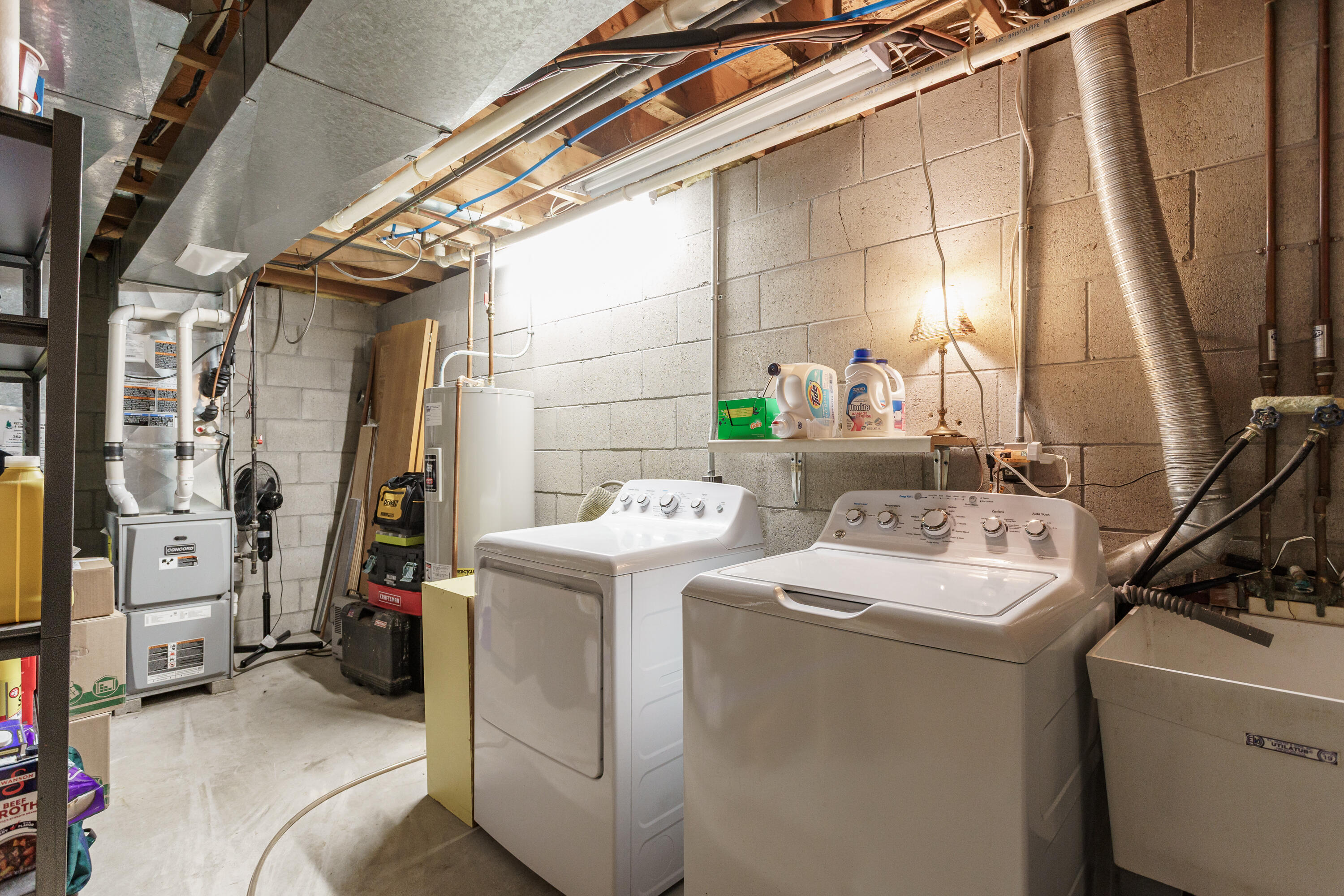 2017 Green Tree Road West Bend, WI 53090 - Photo 40 of 56 40