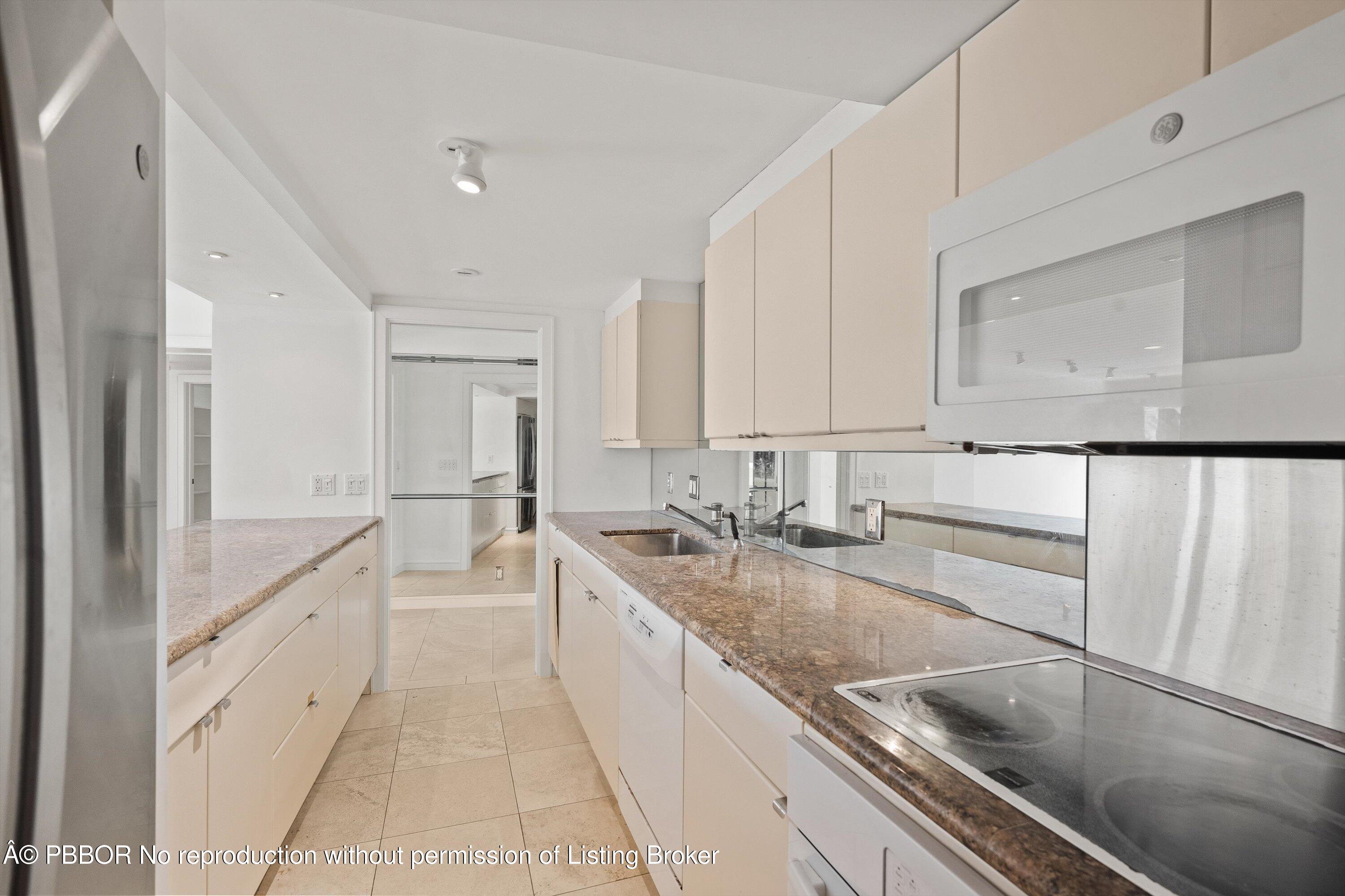 369 South Lake Drive, Unit 2E Palm Beach, FL 33480 - Photo 2 of 25 Kitchen
