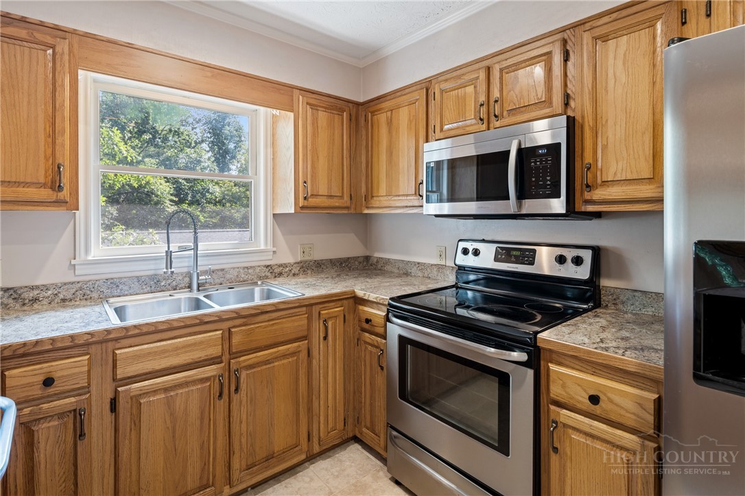 286 Sunset Drive Boone, NC 28607 - Photo 17 of 41 Gallery Image 17