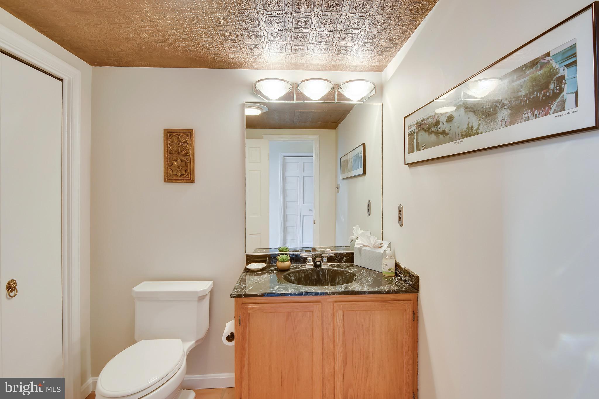 1800 Hidden Point Road Annapolis, MD 21409 - Photo 12 of 30 Main Level Half Bath off Foyer