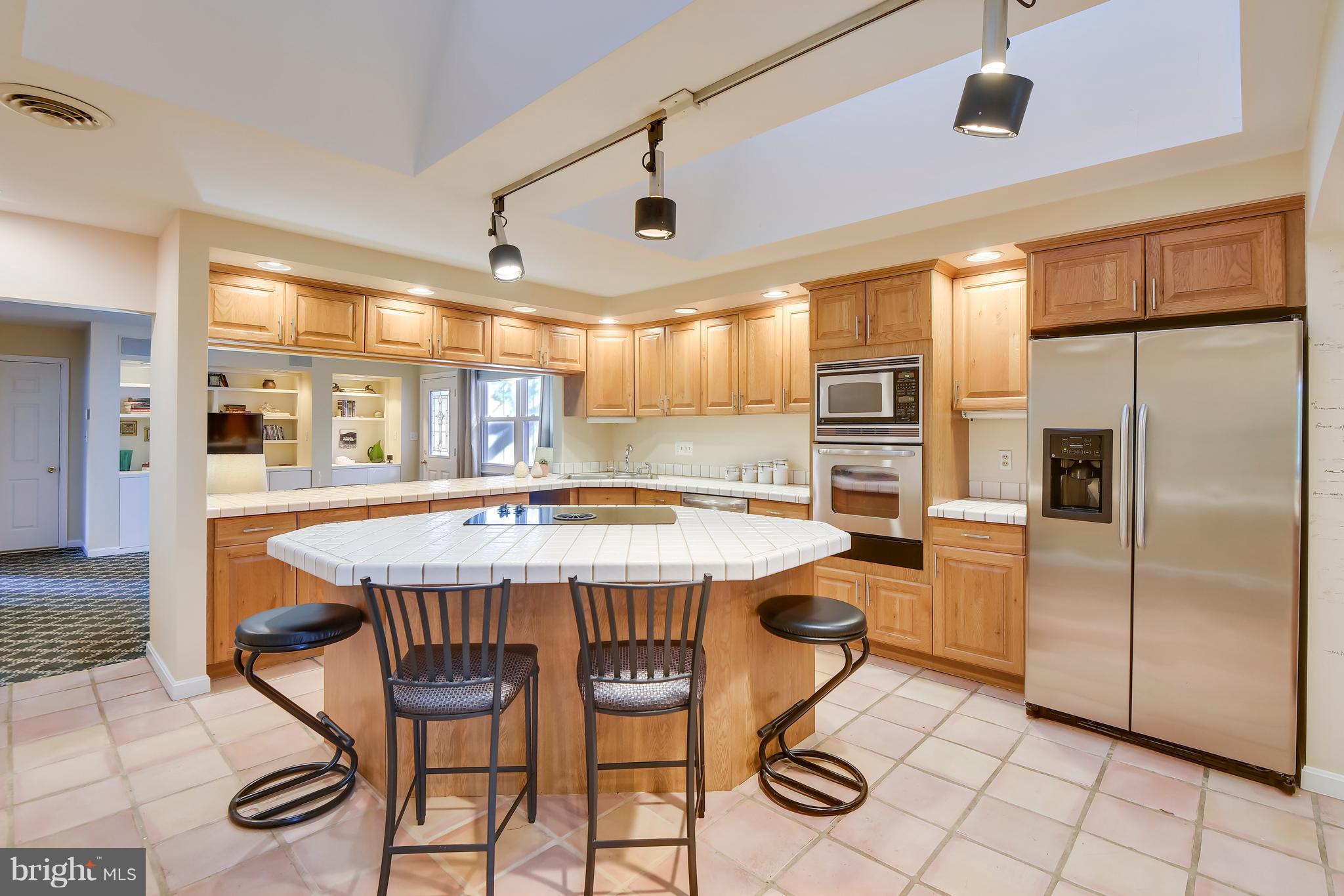 1800 Hidden Point Road Annapolis, MD 21409 - Photo 6 of 30 Kitchen
