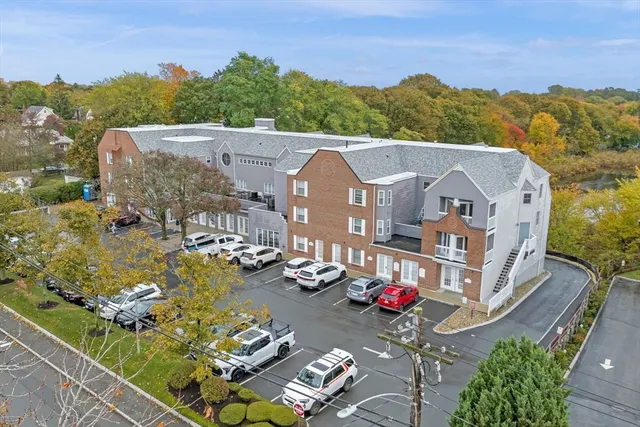 $519,000 | 212 Humphrey Street, Unit 205, Marblehead, MA 01945