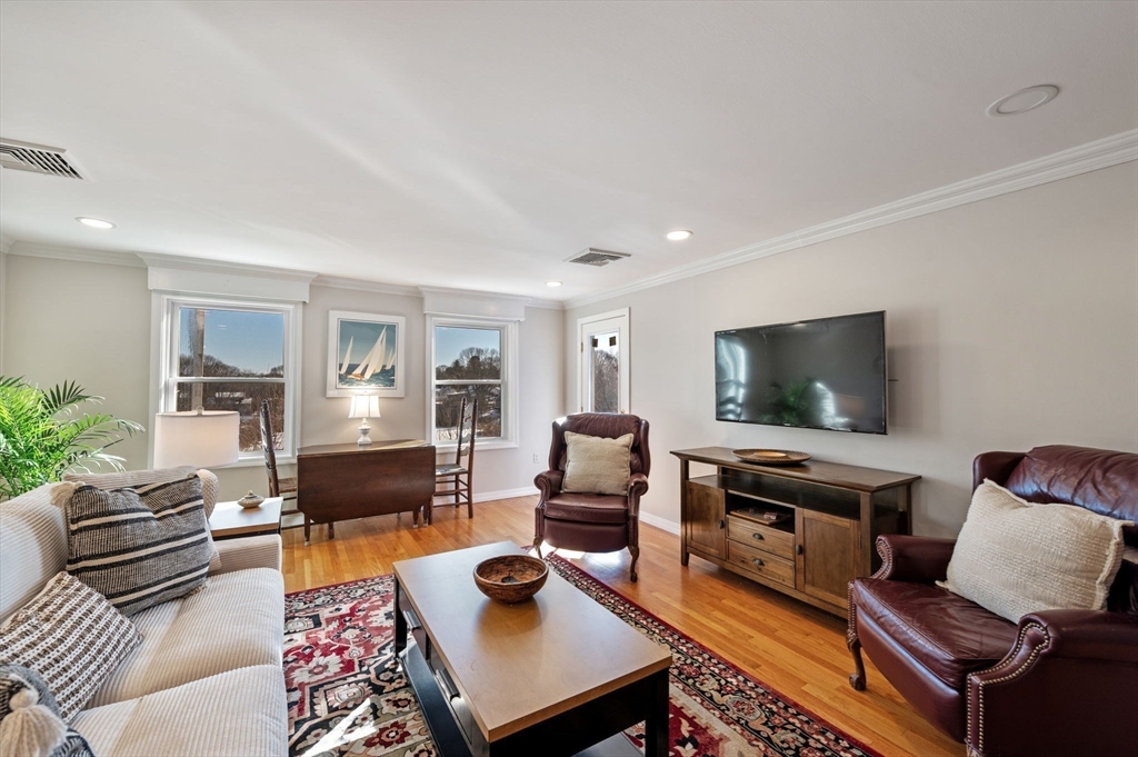 212 Humphrey Street, Unit 205 Marblehead, MA 01945 - Photo 4 of 34