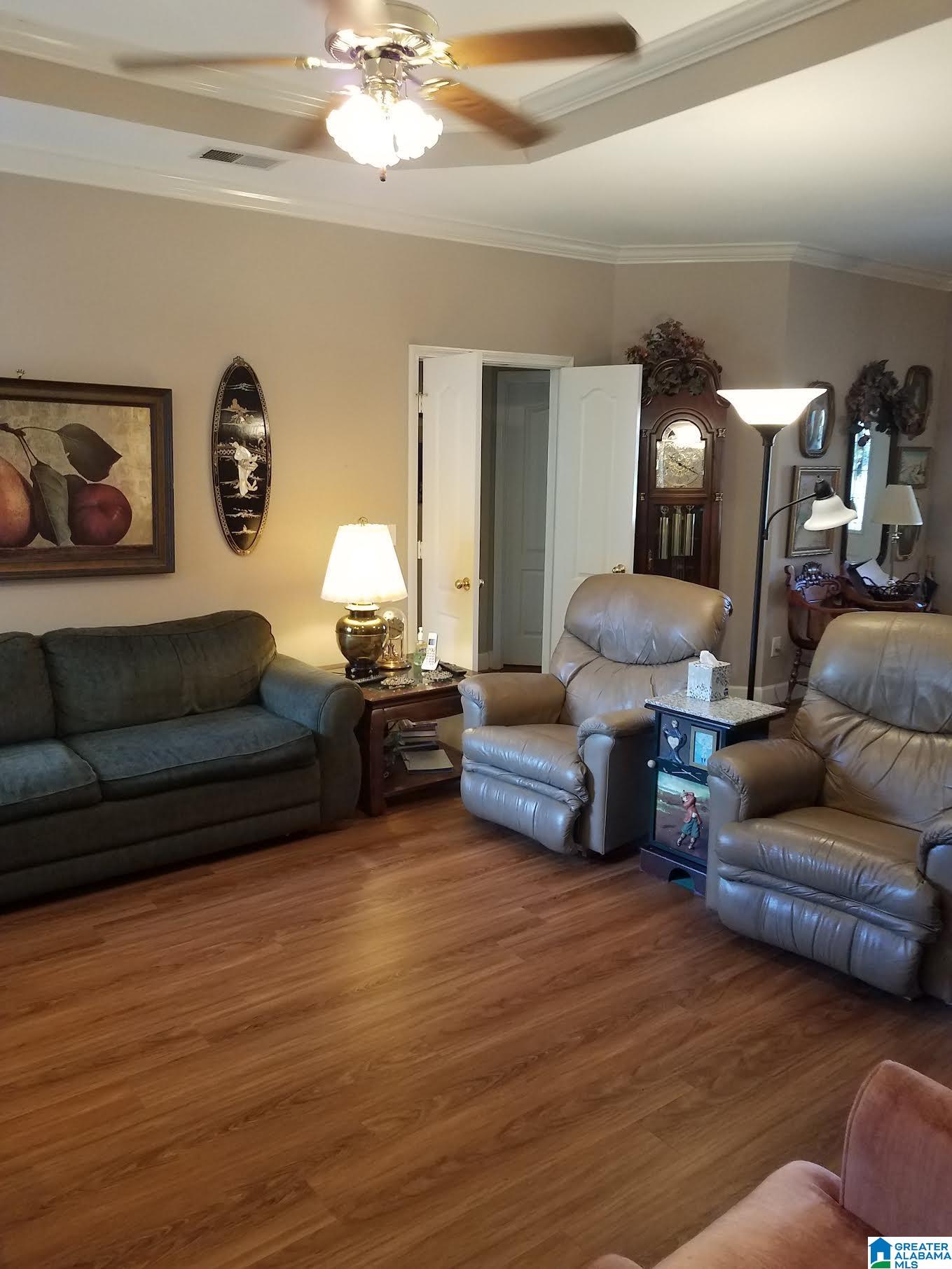 308 Wixford Trace Alabaster, AL 35007 - Photo 2 of 16