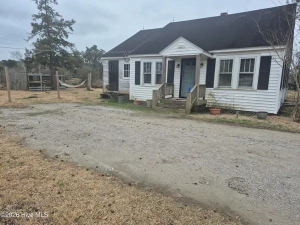 $169,900 | 380 Highway 70 Otway, Beaufort, NC 28516