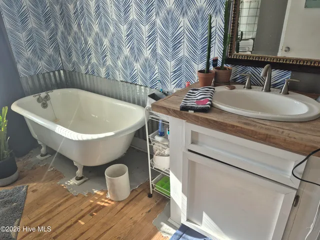 $169,900 | 380 Highway 70 Otway, Beaufort, NC 28516