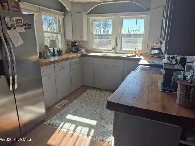 $169,900 | 380 Highway 70 Otway, Beaufort, NC 28516