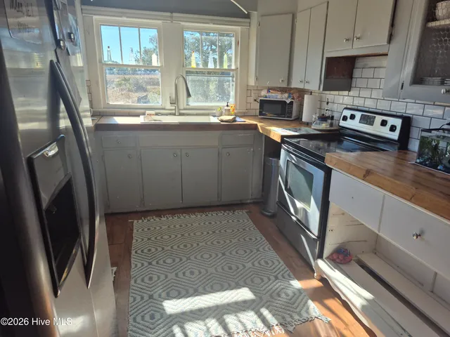 $169,900 | 380 Highway 70 Otway, Beaufort, NC 28516