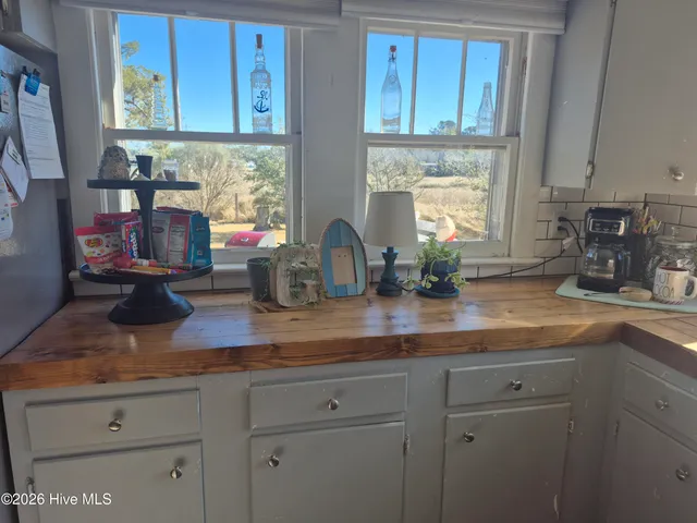 $169,900 | 380 Highway 70 Otway, Beaufort, NC 28516