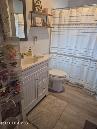 $169,900 | 380 Highway 70 Otway, Beaufort, NC 28516