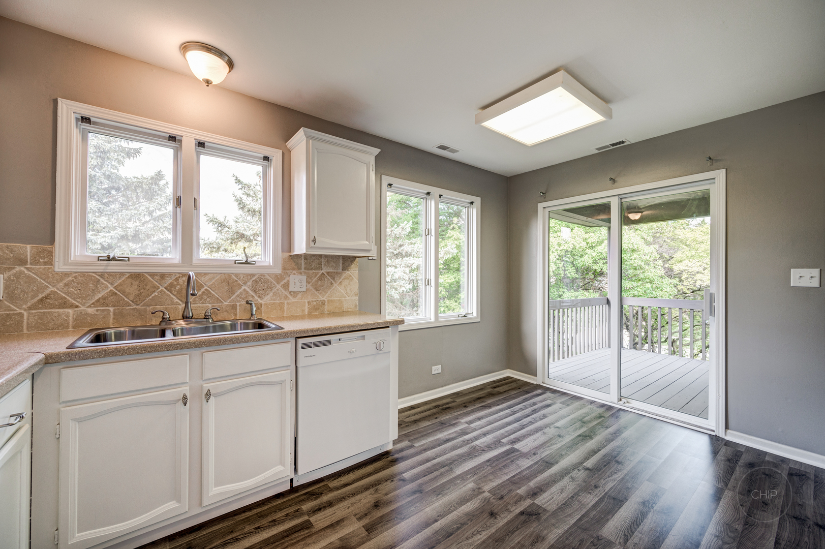 985 West Court, Unit D Naperville, IL 60563 - Photo 15 of 29