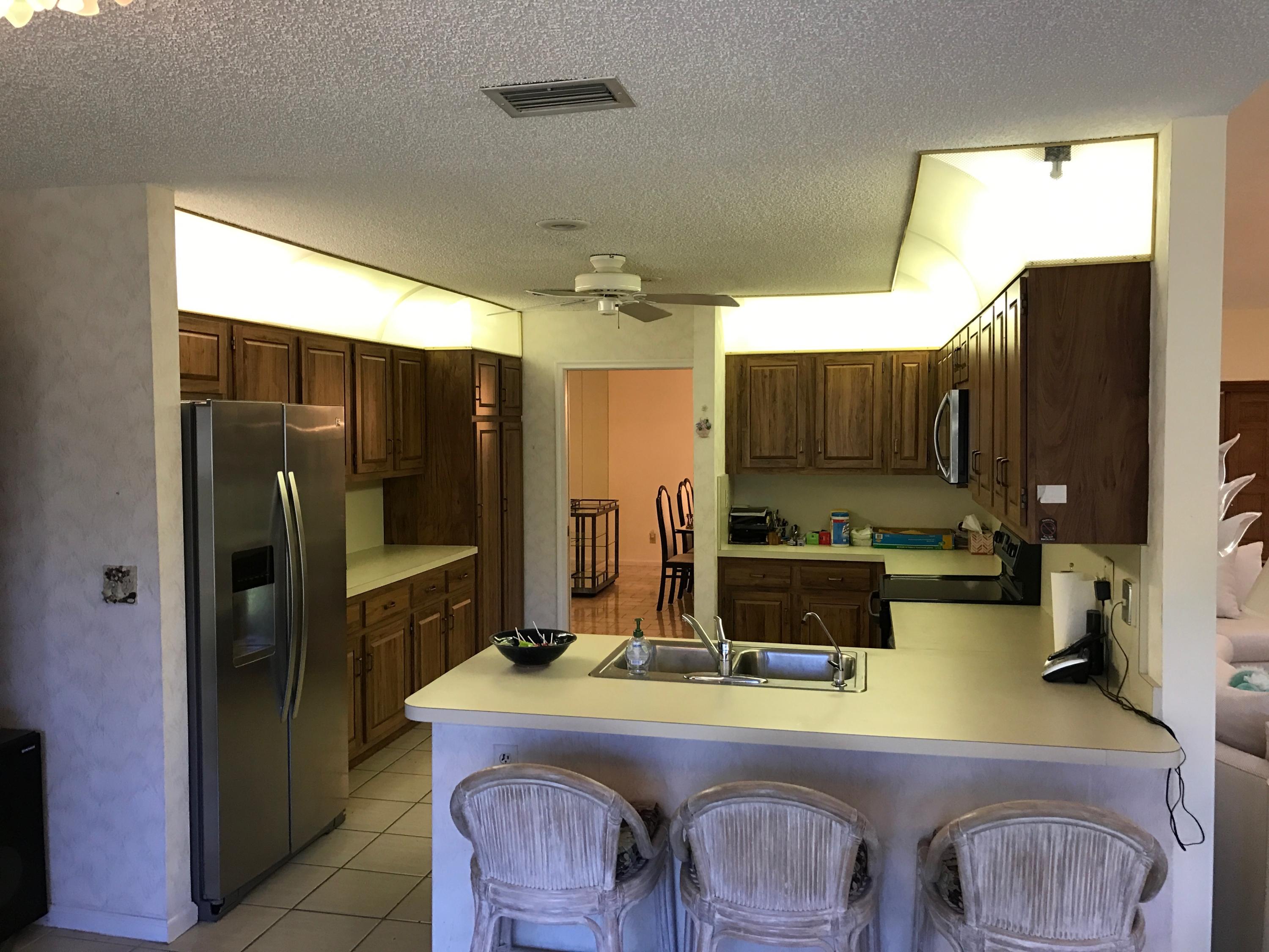 292 Northwest 64th Street Boca Raton, FL 33487 - Photo 4 of 27 IMG_2971