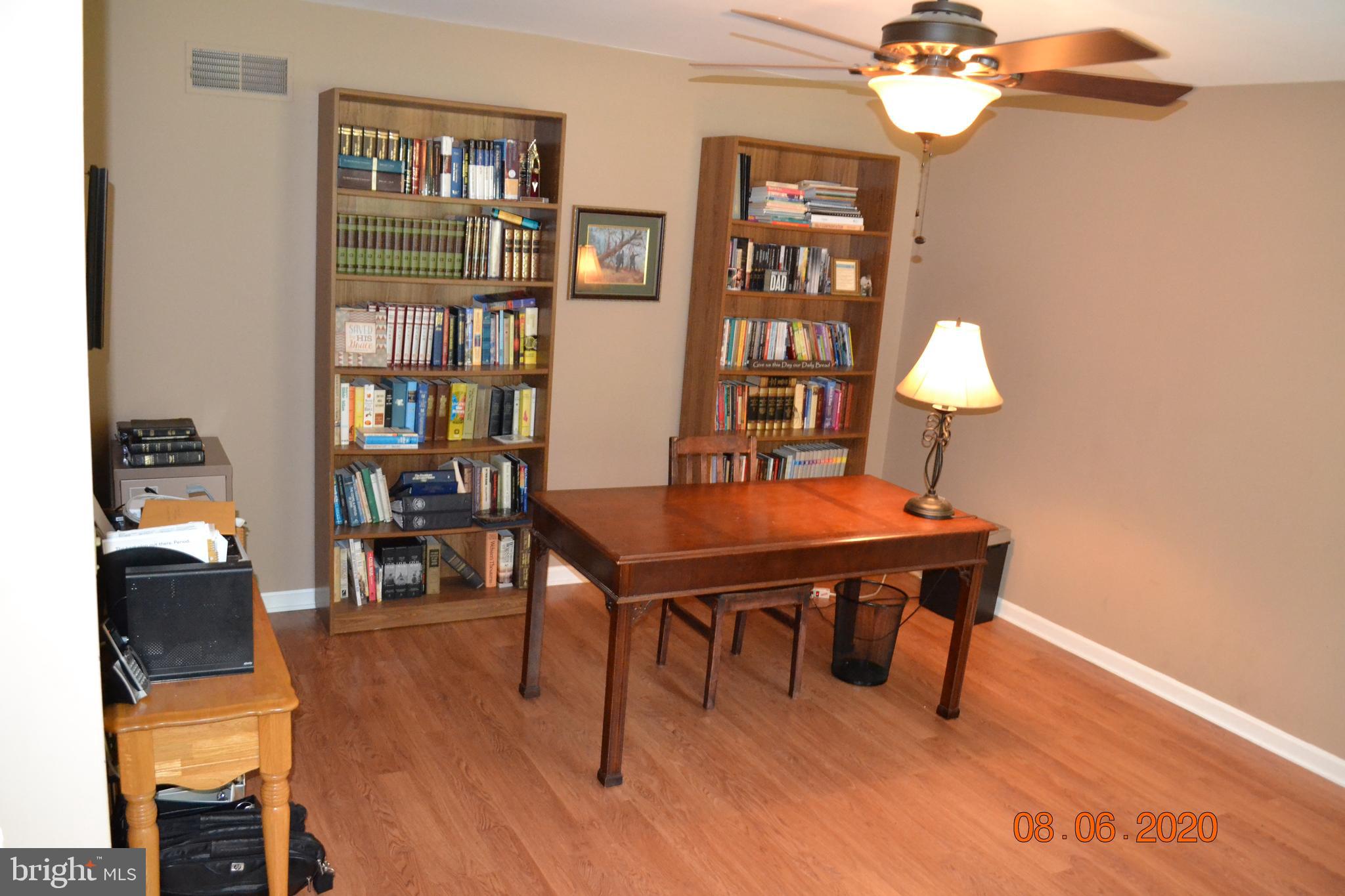 508 Ridge Road Finksburg, MD 21048 - Photo 7 of 66 Living Room