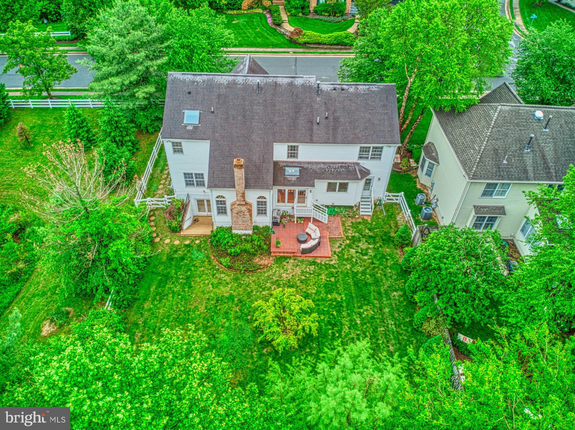 1321 Gatesmeadow Way Reston, VA 20194 - Photo 46 of 62 Grand Backyard Space