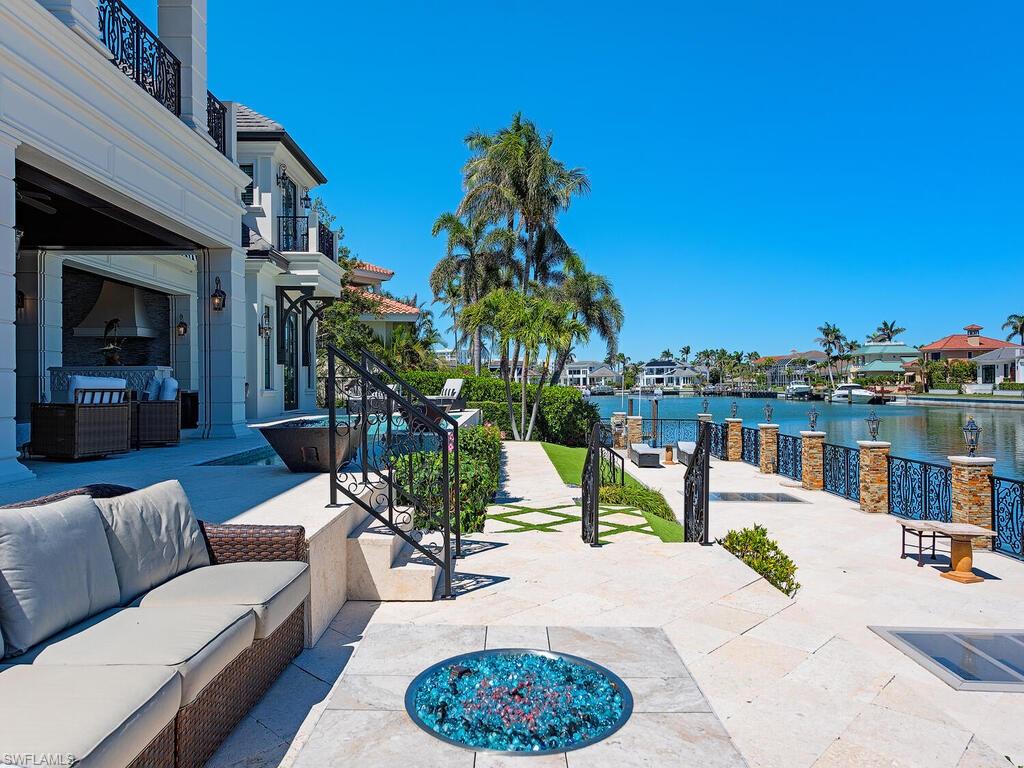 233 Mermaids Bight Naples, FL 34103 - Photo 42 of 47