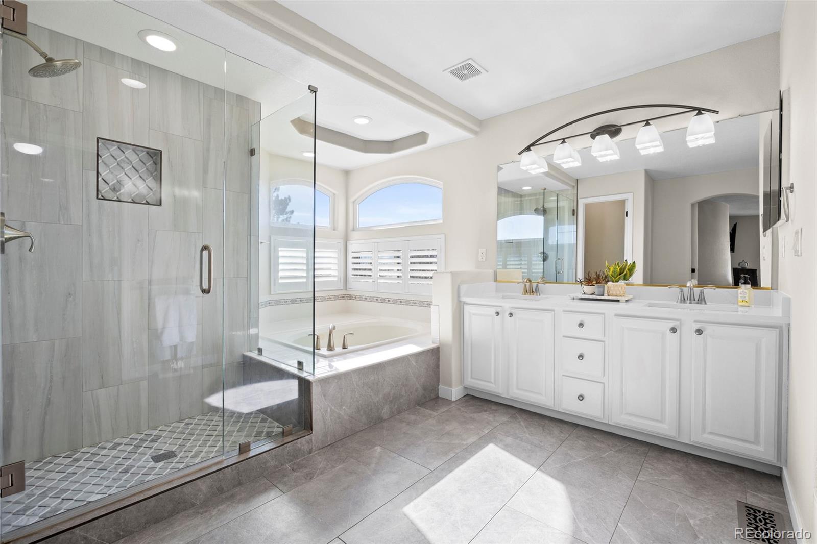 9169 Fox Fire Way Highlands Ranch, CO 80129 - Photo 19 of 37