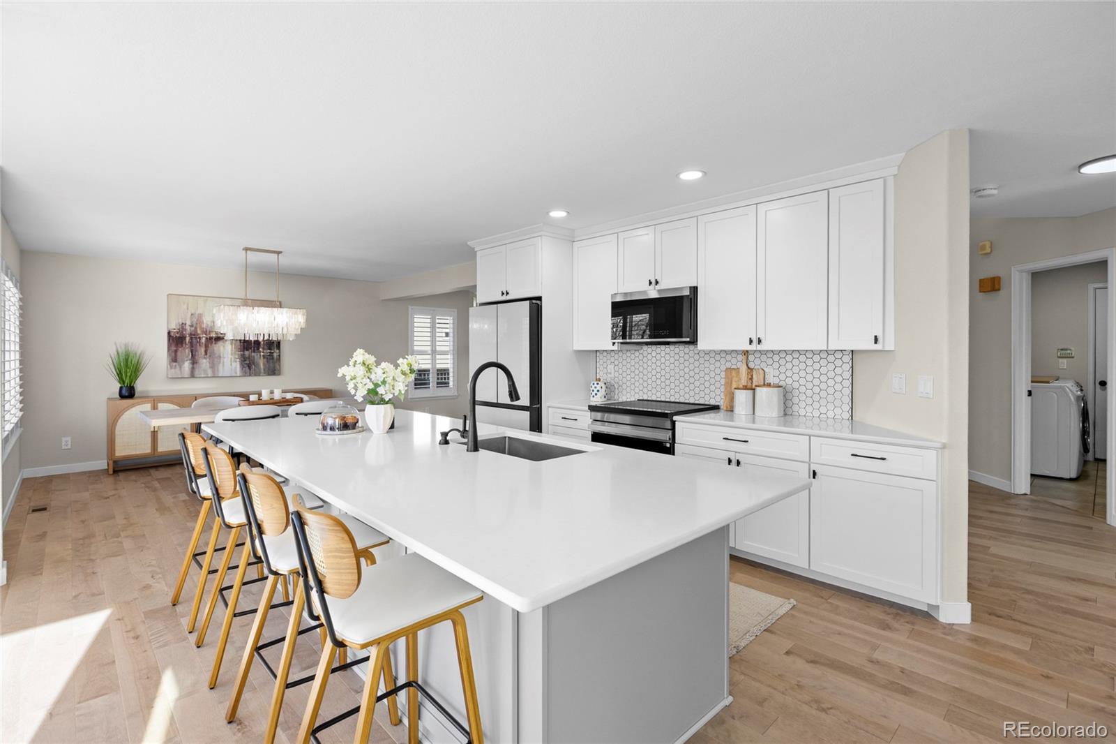 9169 Fox Fire Way Highlands Ranch, CO 80129 - Photo 8 of 37