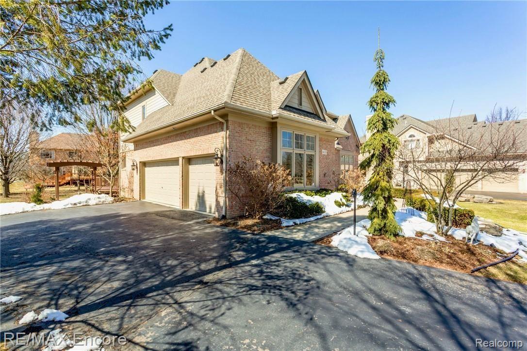 6620 Ridgewood Ct Clarkston MI-print-003-36-6620 Ridgewood CT-4200x2800-300dpi.jpg