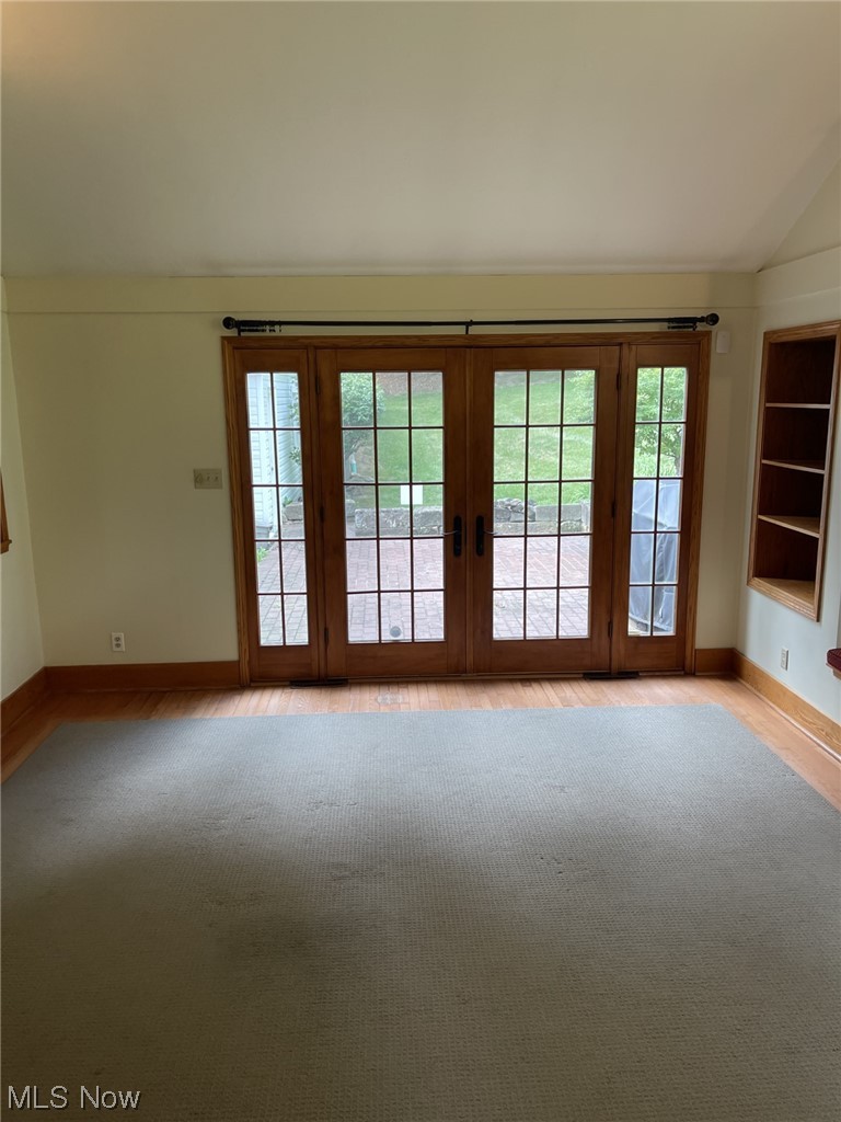 755 Sheridan Road Coshocton, OH 43812 - Photo 12 of 19 Great Room