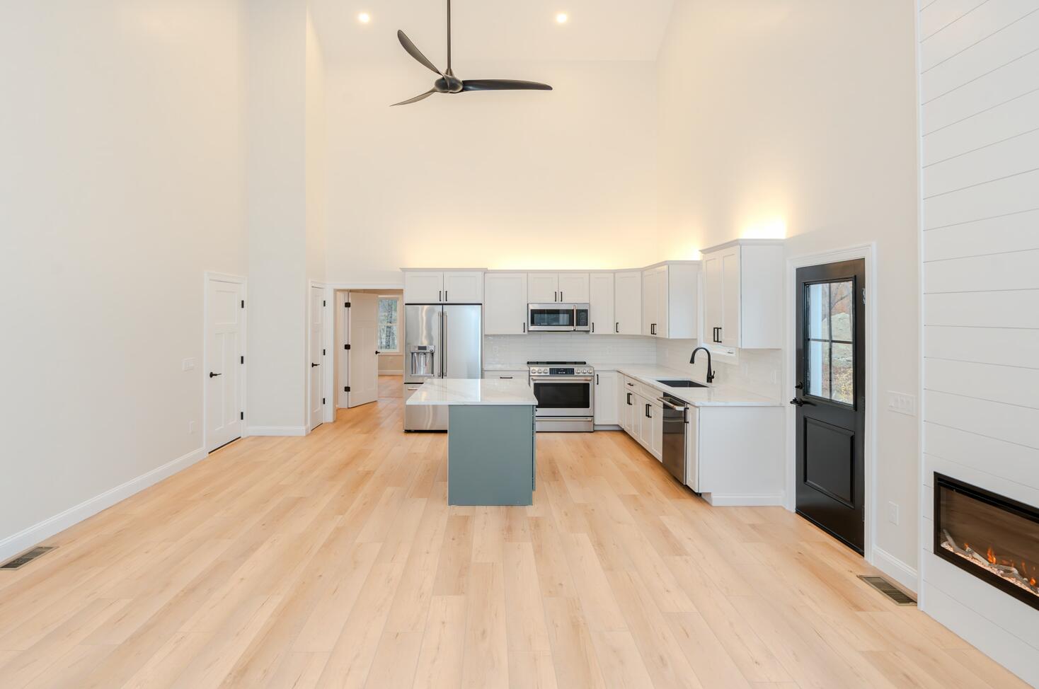 6 Daybreak Lane, Unit 18 Windham, ME 04062 - Photo 3 of 16 Kitchen Facsimile