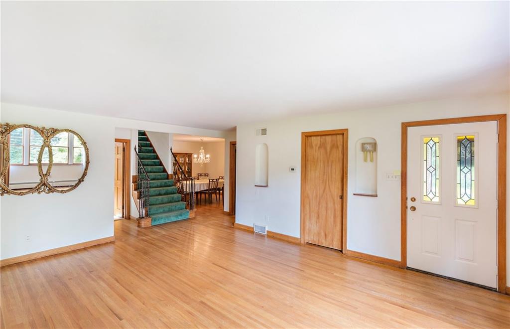 603 Filmore Road Pittsburgh, PA 15221 - Photo 4 of 24