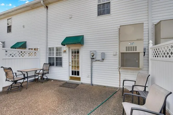 $229,900 | 710 Whitthorne Street, Shelbyville, TN 37160
