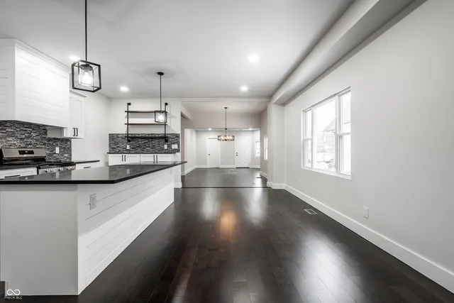 $365,000 | 440 West 40th Street, Indianapolis, IN 46208