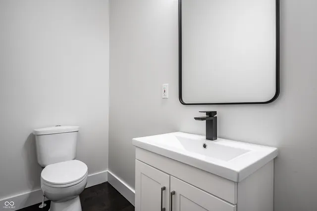 $365,000 | 440 West 40th Street, Indianapolis, IN 46208