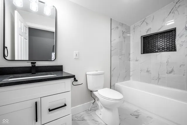 $365,000 | 440 West 40th Street, Indianapolis, IN 46208