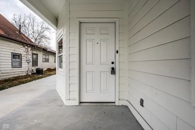 $365,000 | 440 West 40th Street, Indianapolis, IN 46208