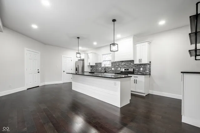 $365,000 | 440 West 40th Street, Indianapolis, IN 46208