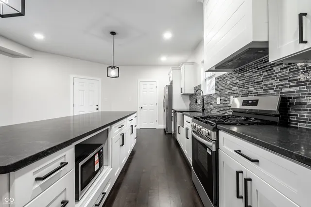 $365,000 | 440 West 40th Street, Indianapolis, IN 46208