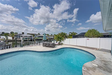 $649,000 | 1004 Sago Palm Way, Apollo Beach, FL 33572