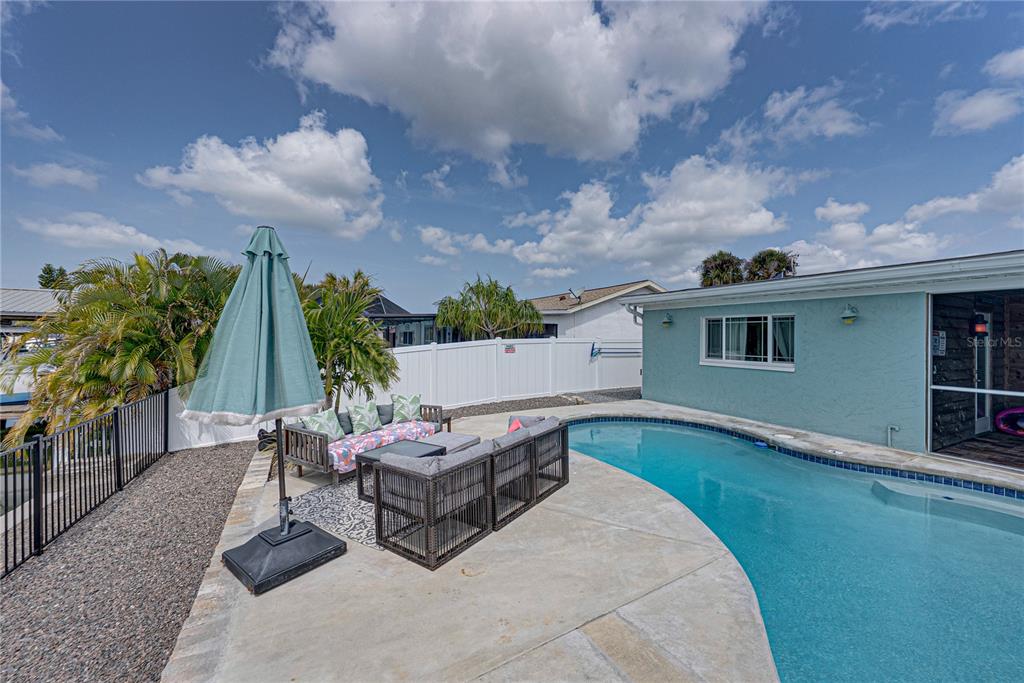 1004 Sago Palm Way Apollo Beach, FL 33572 - Photo 57 of 92 a front view of house with yard and entertaining space