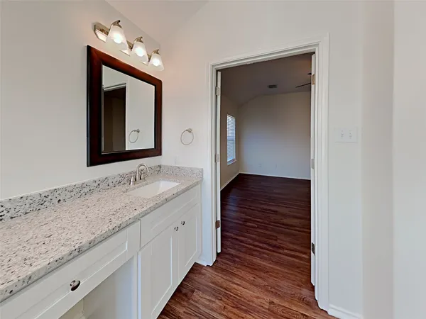 $2,125 | 20111 Niagara Falls Drive, Tomball, TX 77375