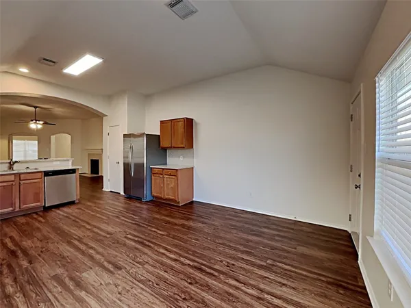 $2,115 | 20111 Niagara Falls Drive, Tomball, TX 77375