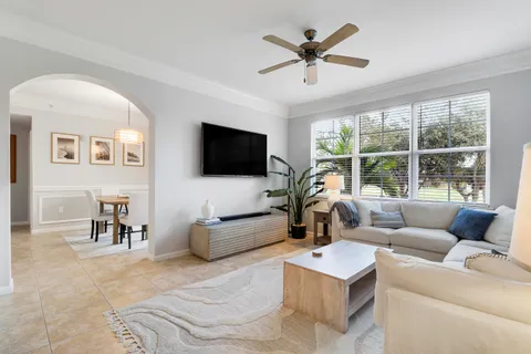 $2,999 | 275 Murcia Drive, Unit 212, Jupiter, FL 33458