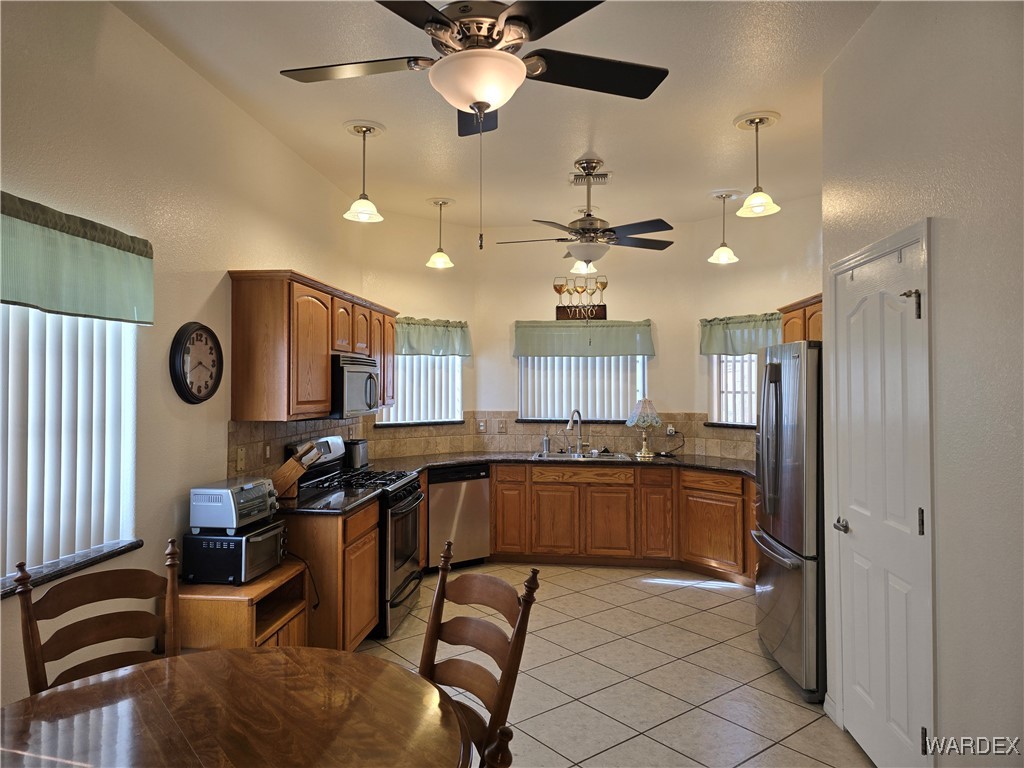 3319 Producers Mine Road Kingman, AZ 86401 - Photo 13 of 47 Kitchen