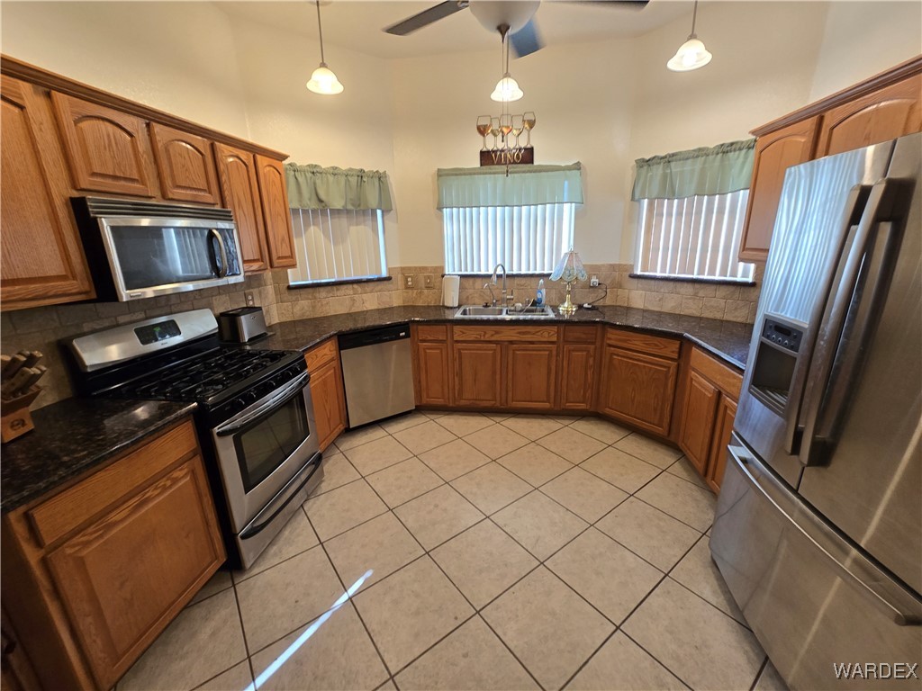 3319 Producers Mine Road Kingman, AZ 86401 - Photo 16 of 47 Kitchen