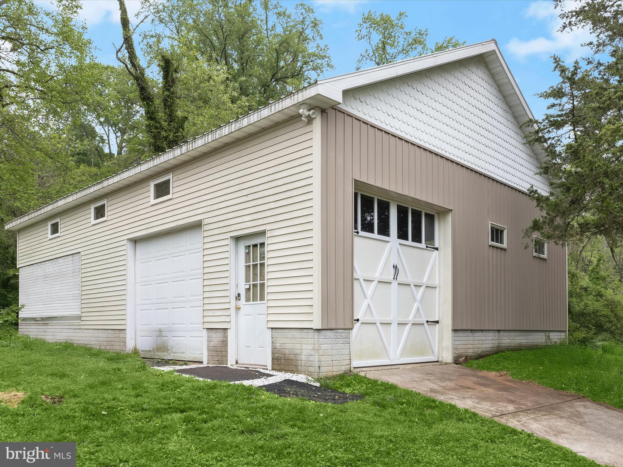 12943 Harford Road Hydes, MD 21082 - Photo 53 of 84 Garage Workshop
