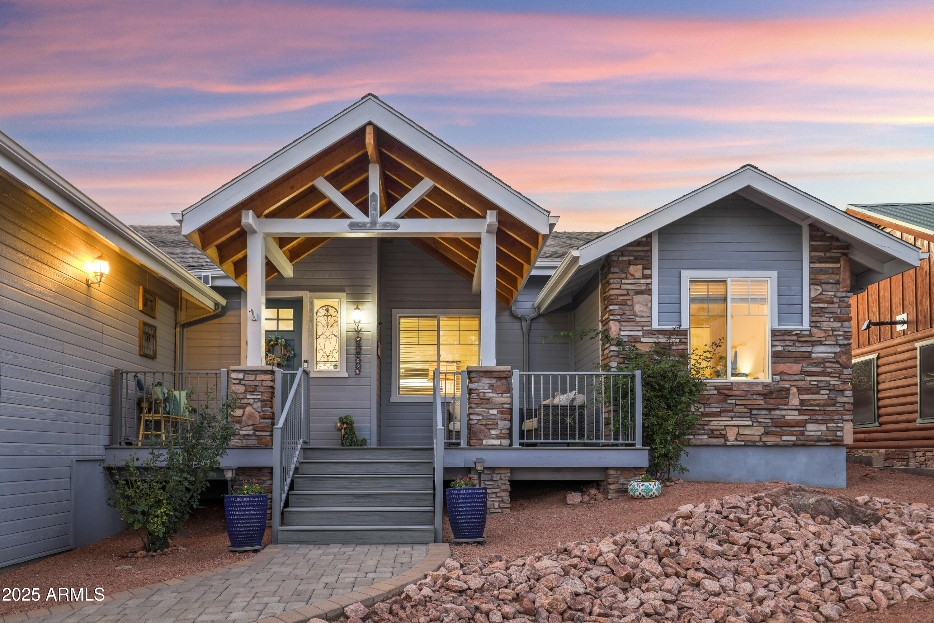 506 North Eagle Ridge Road Payson, AZ 85541 - Photo 2 of 41 a front view of a house with a yard