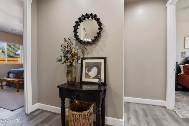 a view of entryway with livingroom